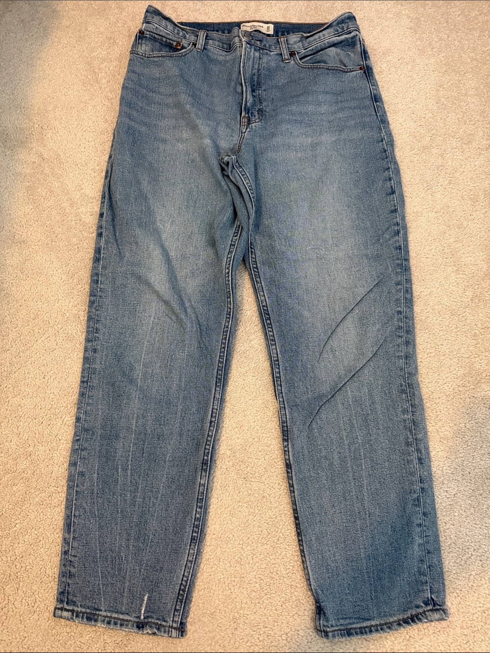 Ambercrombie & Fitch 10L/30 Mom high rise jeans 👖